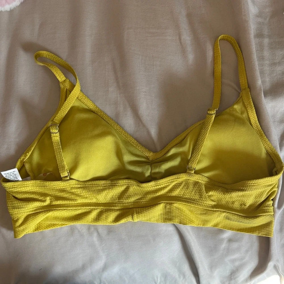 Shade & Shore Yellow Bikini Top / J32 - Picture 2 of 4